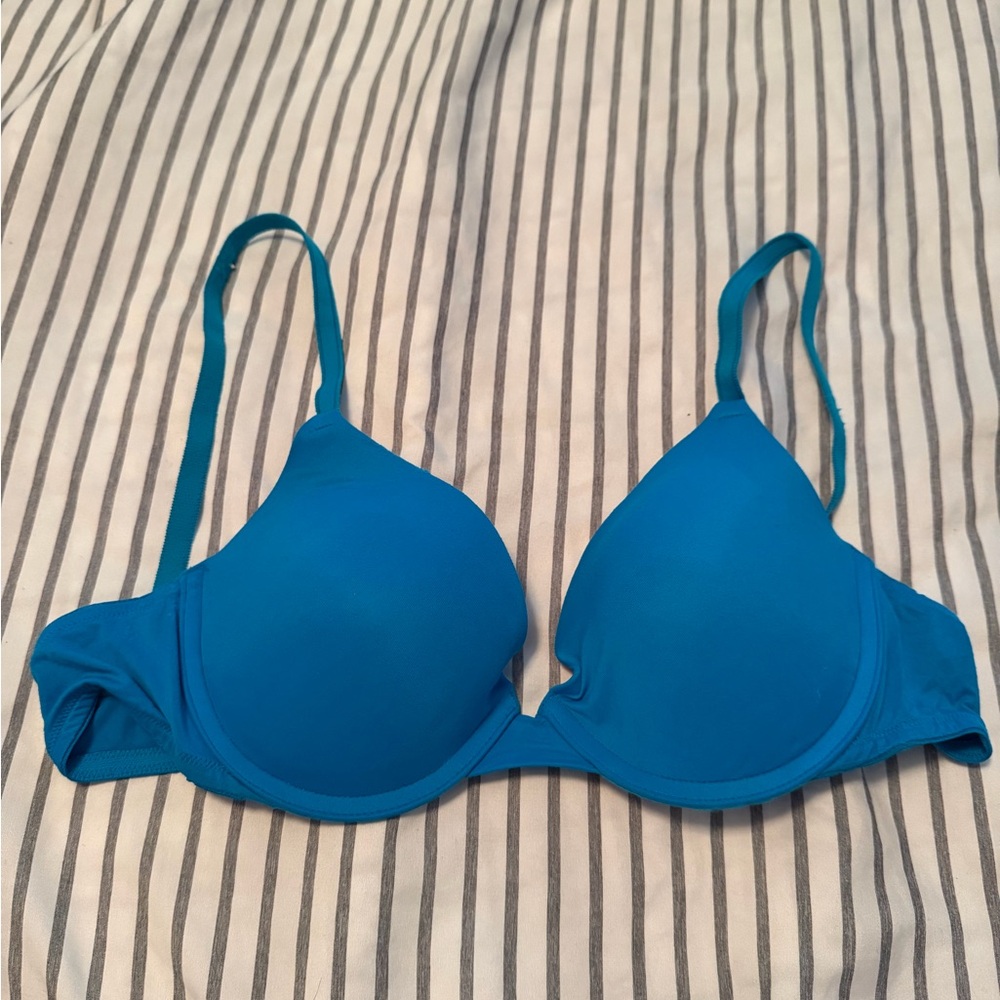 PINK Victoria's Secret Vibrant Blue Push-up Bra
